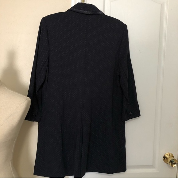 CAbi 5658 Carriage Jacket Button Down with Pockets - Picture 5 of 8